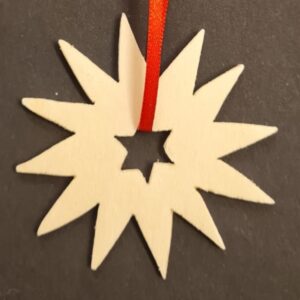 Traditioneller Holzstern