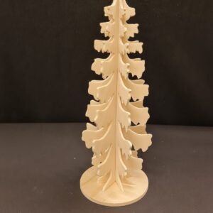 Holz-Tannenbaum mittel